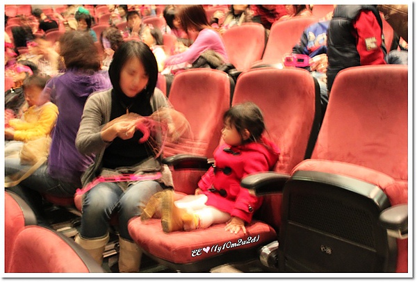 準備戴眼鏡.jpg 準備戴眼鏡.jpg