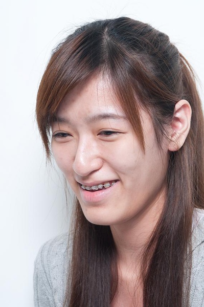 YUN_7075-S.JPG YUN_7075-S.JPG