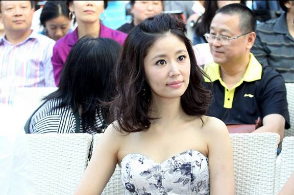 林心如20100610-2.bmp 林心如20100610-2.bmp