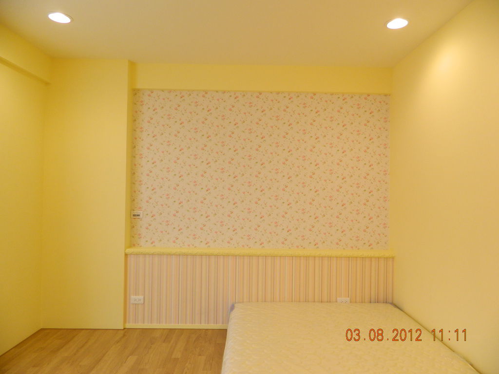 女孩房床頭造型