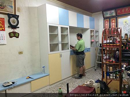 彰化市陳先生-客廳展示櫃