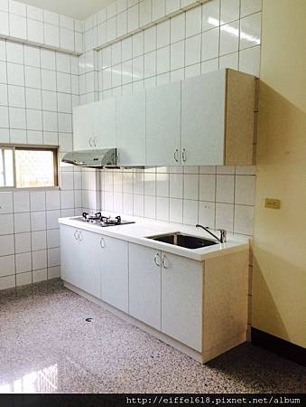 2彰晟營造(園林豪景)-廚具側拍