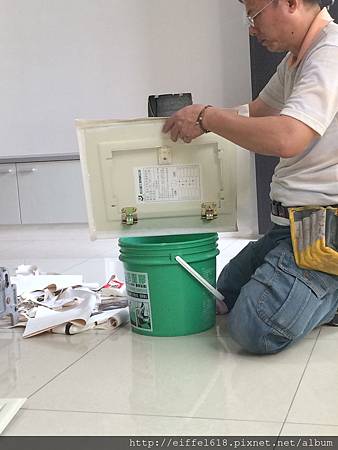 電箱壁紙修飾-1