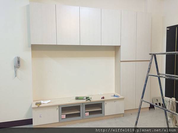 電視櫃完工後