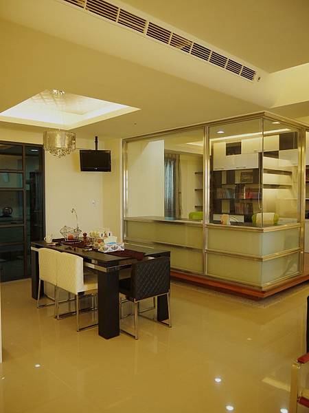 58C-潘公館天花板