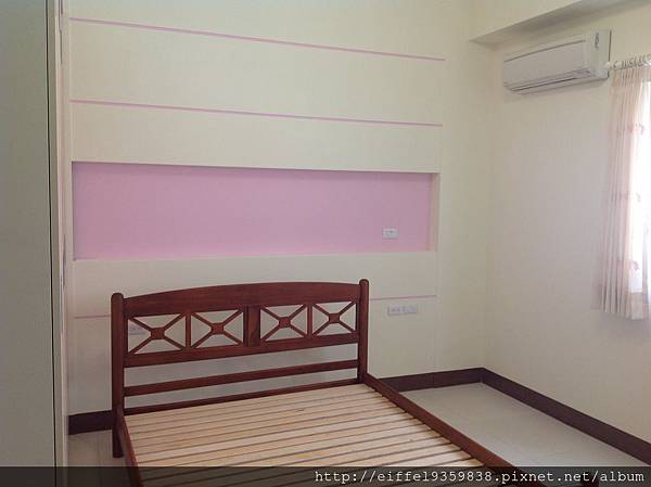 女兒房床頭造型