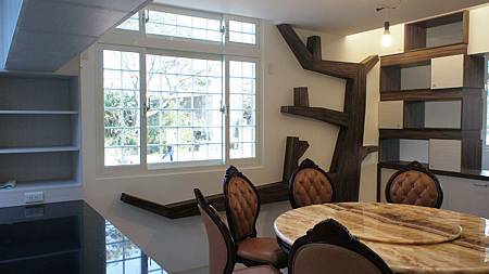 DSC00048-2.JPG DSC00048-2.JPG