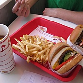 IN-N-OUT 好好吃 IN-N-OUT 好好吃