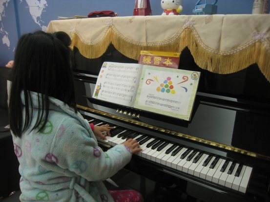 迎接鋼琴進家門 迎接鋼琴進家門