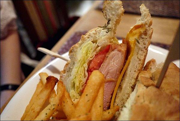 秦大琳 小雞三明治