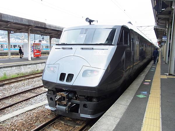 R1172098 R1172098