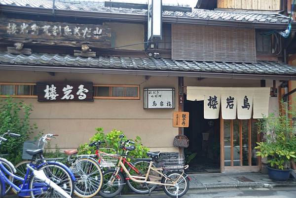 DSC_8681.JPG DSC_8681.JPG