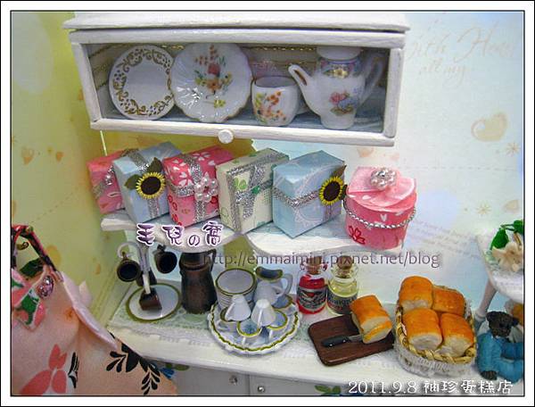 袖珍蛋糕店-禮盒瓷器展示與準備區(最終回) 袖珍蛋糕店-禮盒瓷器展示與準備區(最終回)