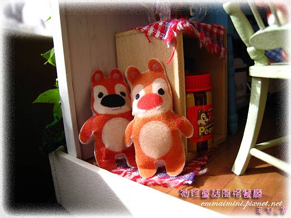 袖珍餐廳(田園蜜語改造)5-奇奇蒂蒂絨毛娃娃 袖珍餐廳(田園蜜語改造)5-奇奇蒂蒂絨毛娃娃