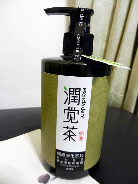 潤覺茶洗髮精 (2).JPG 潤覺茶洗髮精 (2).JPG