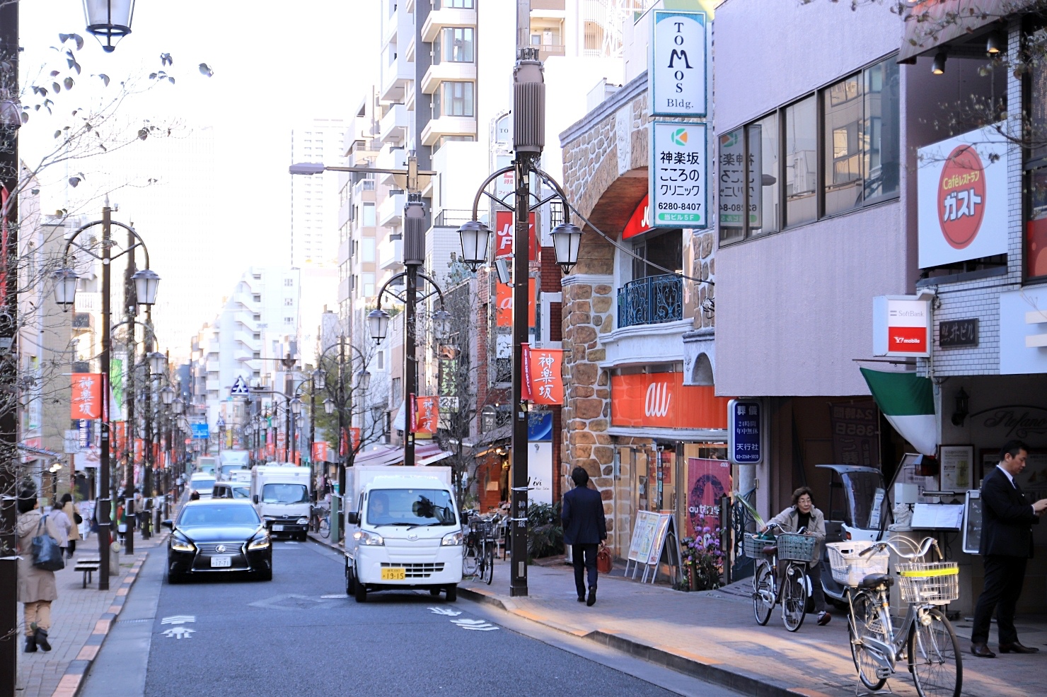 2019东京自由行|神乐坂半日散策:漫步在宛如小欧洲般的神乐坂大道上