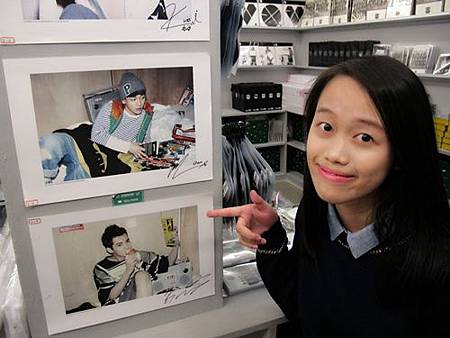 EXO簽名海報 EXO簽名海報