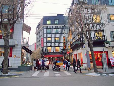 <EXO's Showtime> 第3集取景地:新沙洞林蔭道