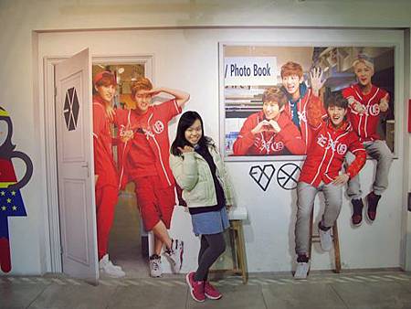 SMTOWN Pop-up Store