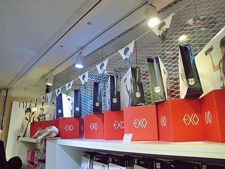 SMTOWN Pop-up Store