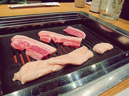 <EXO's Showtime> 第2集取景地:哈哈的八字烤腸