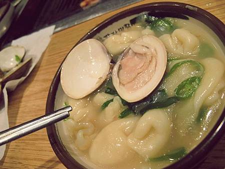 <EXO's Showtime> 第2集取景地:哈哈的八字烤腸