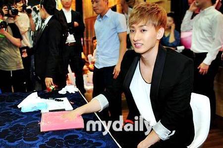 SJ Eunhyuk @ Gangnam Tourist Information Centre