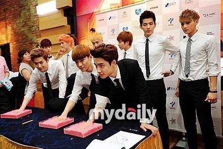 EXO @ Gangnam Tourist Information Centre