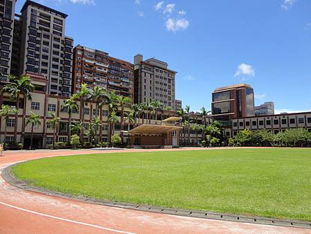 1010815晴天操場 (5)