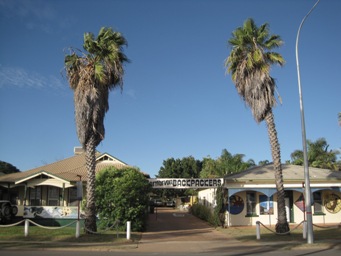 IMG_1889.JPG IMG_1889.JPG