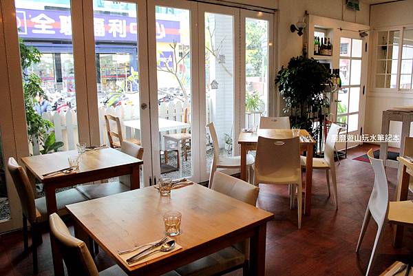 IMG_1322.jpg IMG_1322.jpg