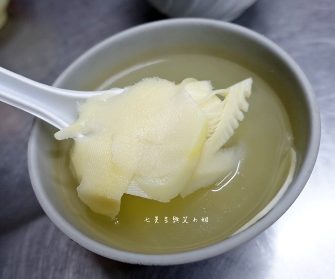 10 牙籤焢肉飯(食尚玩家浩子的心靈饗宴焢肉飯).jpg 10 牙籤焢肉飯(食尚玩家浩子的心靈饗宴焢肉飯).jpg