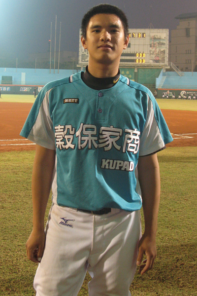 台北縣干名彥是捕手...JPG
