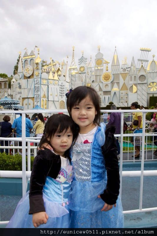 kids@ disney.bmp kids@ disney.bmp