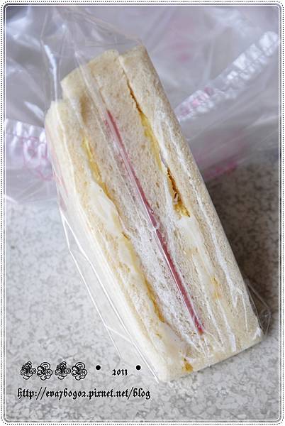 哦!我也吃過廟口紅茶耶!寫一篇食記給窩客島,走~