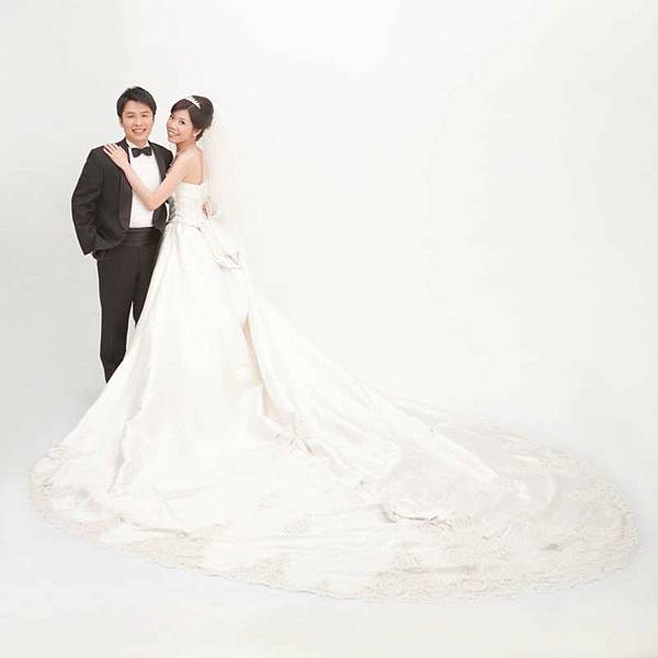 婚紗裙擺一定要來一下的 婚紗裙擺一定要來一下的