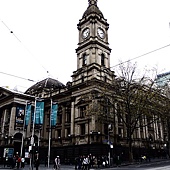 市中心到處可見的舊歐洲建築物跟設計