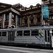 舊英國管治時留下的有軌電車 怎看都特別的有味道