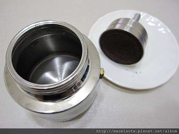 moka pot (3) moka pot (3)