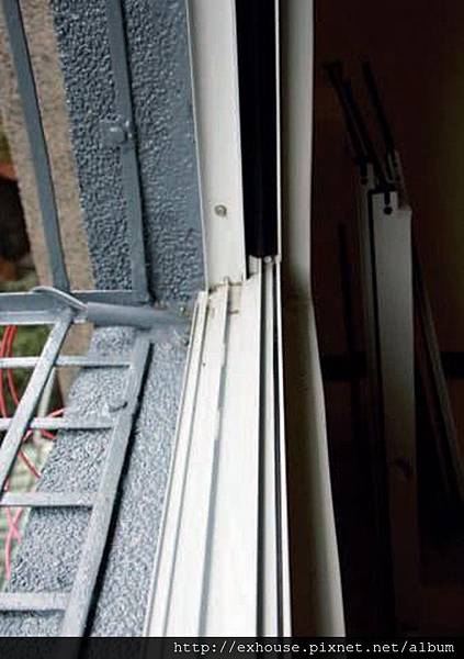 100確認窗框位置