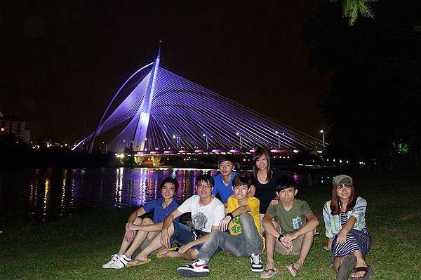 389644_411250168890091_100000153356226_1930103_1682527553_n