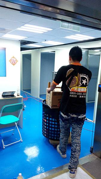 俬儲空間，迷你倉，裝潢，搬家，個人倉庫，入倉，過年，承德倉，小倉庫、便利倉儲、家俱、衣服雜物