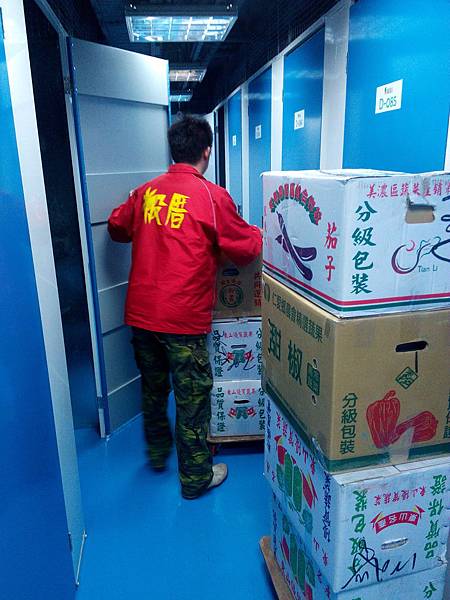 微型倉庫、臨時倉庫、 衣物收納、裝潢搬家、公司貨物、收藏家、公司帳冊、文件倉儲、網拍業者、           工程器材、批發貨物倉