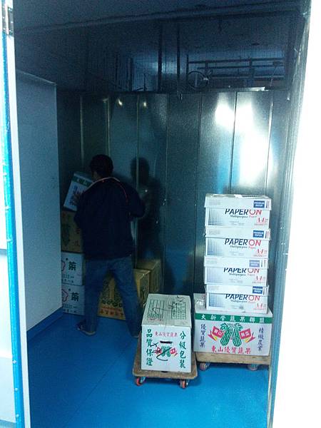 微型倉庫、臨時倉庫、 衣物收納、裝潢搬家、公司貨物、收藏家、公司帳冊、文件倉儲、網拍業者、           工程器材、批發貨物倉