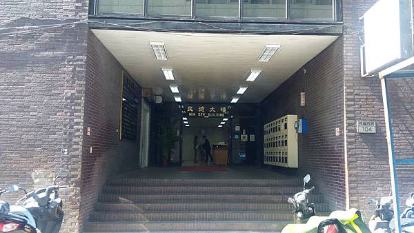 保全/保險倉庫/無自付額/安全防護/保全EZ放/監視錄影/指紋辨識/門禁系統/恆溫/恆濕/除濕/管理員/古董/骨董/藝術品/名畫/古董家具/高價值/收藏/珍藏/公仔/