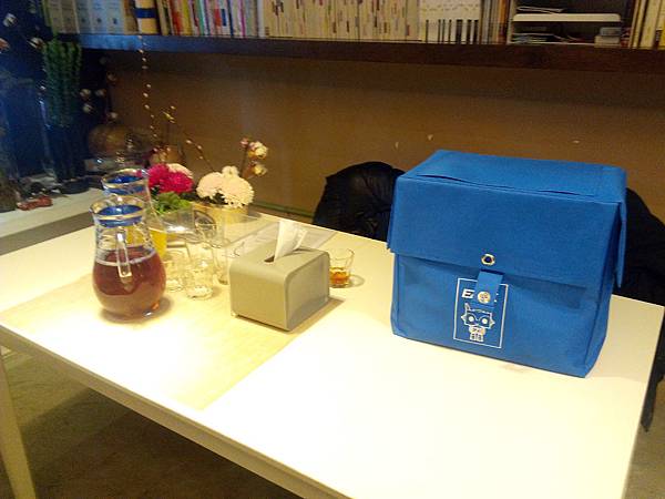 復興航空空難，為生者祈禱，為亡者祈福 空難傷亡，空難英雄，機師是英雄，外匯講座，投資聖杯，迷你倉，捐款、公益活動、回饋社會