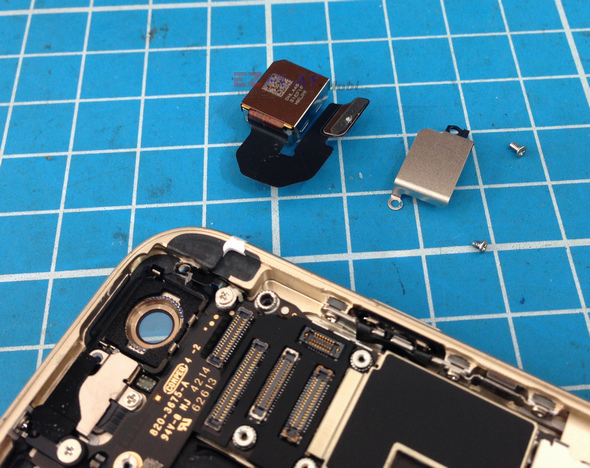 Iphone6 6 Plus 相機糢糊無法對焦會是Apple另一起的設計瑕疵嗎6