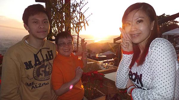 環保阿嬤上夜店趣 041 環保阿嬤上夜店趣 041