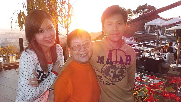 環保阿嬤上夜店趣 042 環保阿嬤上夜店趣 042