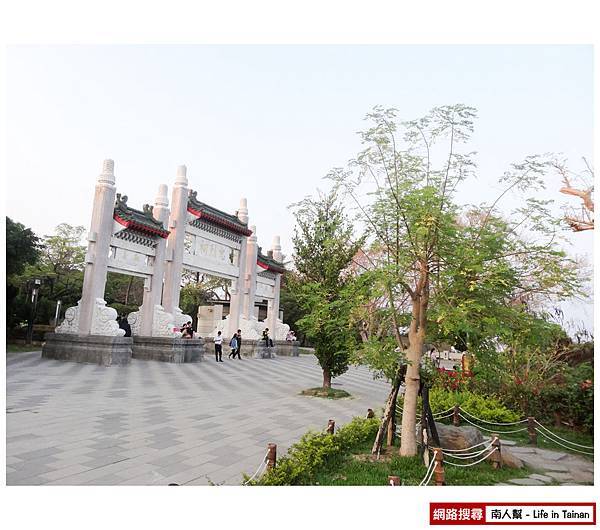 高雄壽山忠烈祠觀景台 高雄壽山忠烈祠觀景台